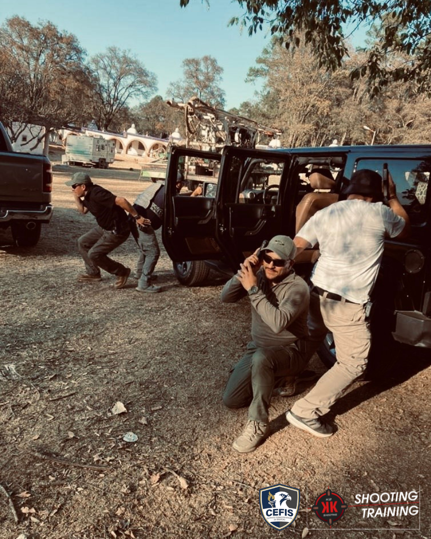 Entrenamiento táctico con vehículo para escoltas CPO